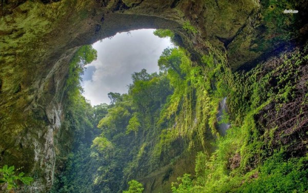 Son Doong Cave –  the world’s biggest cave in Vietnam